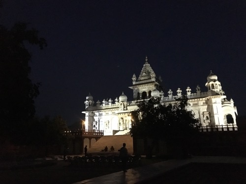 6a01287573b46a970c01b8d2ddb999970c